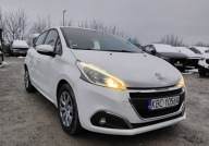 Peugeot 208 2016r, 1.2 Benzyna. Uszkodzony lewy bok. Jezdzi. 1.2 Benzyna
