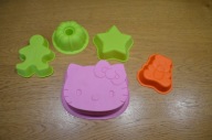 5 szt. foremki do ciasta hello kitty/miś