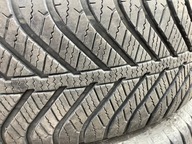 Opona całoroczna Goodyear Vector 4Seasons 215/60R17 96 V