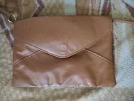 Mała brązowa torebka