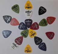 PIÓRKA GITAROWE KOSTKI DO GRY NA GITARZE - 20 Sztuk