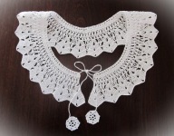 Kołnierzyk szydełkowy, biały