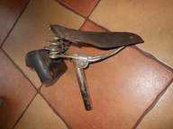 STARE SIODEŁKO ROWEROWE Z SAKWĄ NA KLUCZE