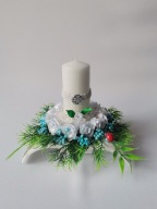 Stroiki Komunia Świeca IHS Kwiaty Białe Atłasowe z Dodatkami Niebieskimi