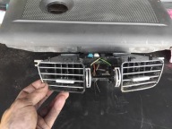 Mercedes E Klasa sedan W212 E300 LIFT kratka nawiewu środkowa