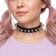 Choker czarny z ćwiekami cute aesthetic e-girl stylowy naszyjnik 31–41 cm