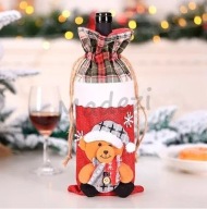 Pokrowiec świąteczny na butelkę wino Miś