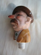 Przedwojenny NALEWAK DO BUTELKI-KARAFKI GŁOWA CHŁOPKA PORCELANA