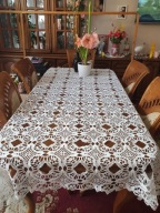 OBRUS ROBIONY NA SZYDEŁKU