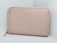 POR05 Portfel mały wzór krokody;Pudrowy