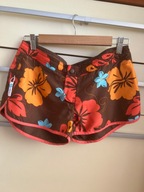 36 S aero krótkie kolorowe spodenki w kwiaty