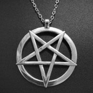 Pentagram satanistyczny naszyjnik amulet talizman