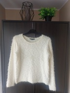 Biały puszysty sweter Top Secret rozmiar 36 stan idealny