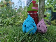 Kropelka breloczek na szydełku