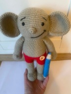 Plastuś maskotka szydełkowa.