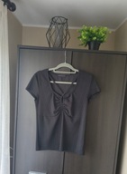 Czarna strukturalna bluzka z paskami na dekolcie Mohito rozm. M/L stan bdb