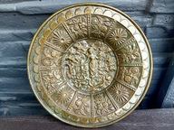 STARY TALERZ PŁASKORZEŹBA KOBIETA OTOCZONA ROŚLINNOŚCIĄ-MIEDŹ MOSIĄDZ 2.5kg