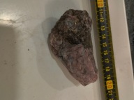 Kwarc z miką złotą