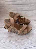 37 36 UGG nowe skórzane beżowe sandały na koturnie