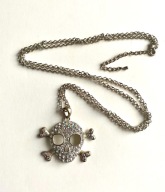 Naszyjnik metalowy srebrny cyrkonie czaszka