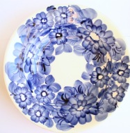 ZF KOŁO talerz do powieszenia, ręcznie malowany w kobaltowe kwiaty PRL