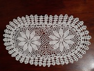 Koronkowa serwetka owalna