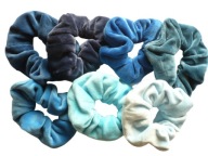 Gumka owijka scrunchie welurowa niebieska