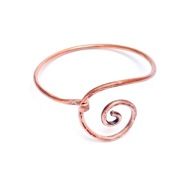 Bransoleta z miedzi. Spiralna, zapięcie.
