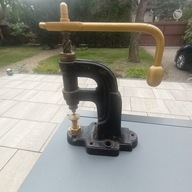 Stara prasa do nitów