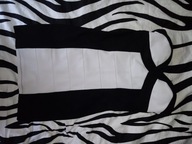 Czarno biała sukienka bandażowa obcisła na lato imprezę