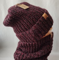 (09) Czapka wełniana z kominem XS/S - rozmiar uniwersalny ok. 48 - 54 cm.