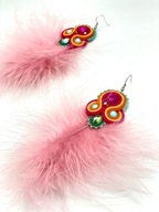 Kolczyki Sutasz z różowymi piórkami