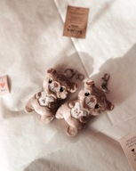 Brelok miś z serduszkiem breloczek personalizowany prezent inicjał