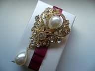 BROSZKA PERŁY CYRKONIE + PUDEŁKO PREZENTOWE