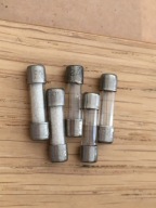 2x Bezpiecznik 2 A, 250 V