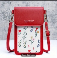 Torebka na telefon czerwona z paskiem – lekka i praktyczna, HIT na lato!