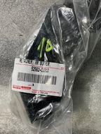 TOYOTA COROLLA E21 SEDAN 19-23 ŚLIZG POD LAMPĘ PRAWY TYŁ 52562-02310