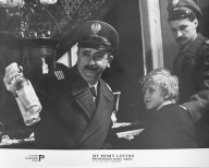 WĘGRZYNIAK milicjant MO mundur fotografia fotos film KOCHANKOWIE MOJEJ MAMY