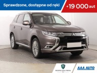 Mitsubishi Outlander 2.4 PHEV, Salon Polska