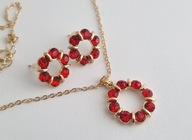 WISIOR POZŁACANY Z KOLCZYKAMI CZERWONY KRYSZTAŁ