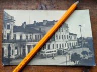 Skarżysko - Kamienna Dworzec Kolejowy PKP foto lata 50 te ambulans Sanos