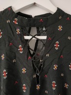 Koszula czarna w kwiaty Stradivarius M