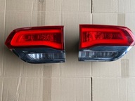 LAMPA W KLAPĘ BAGAŻNIKA PRAWA JEEP GRAND CHEROKEE WK2 PRAWA