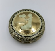 puszka okrągła N.V.Amsterdam TJOKLAT CAMEE PASTILLES Vintage z lat 50 XX w