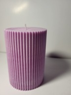 WOLNOSTOJĄCA ŚWIECA PRĄŻKOWANA GEOMETRYCZNA Z WOSKU SOJOWEGO HANDMADE