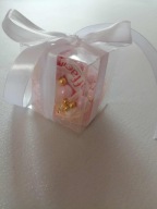 Podziękowania dla gości w formie prezentu różaniec +pralina rafaello