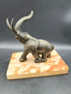 Marmurowy przycisk do papieru z figurką słonia. Francja lub NiemcyUnikat