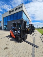 Czołowy wózek widłowy LPG Toyota 02-8FGF25