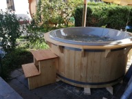 Odkryj Luksusowy Relaks w Twoim Ogrodzie z Naszą Balia Hottube z Jacuzzi!