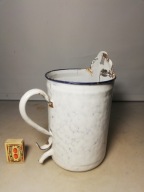 Stary emaliowany dozownik z dziubkiem naczynie